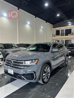 ڤۆڵکسواگن ئەتڵەس کرۆس سپۆرت